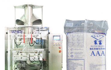 Automatic pillow vacuum bag forming filling packaging machine for grain