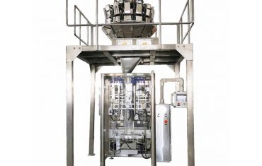 Pet food automatic bag forming filling packaging machine