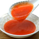 Automatic chili sauce packaging machine